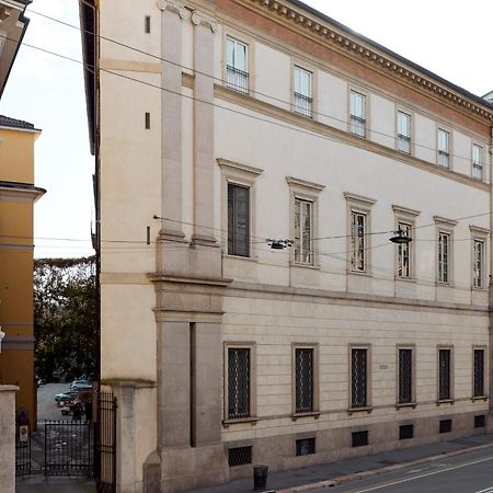 Corso Venezia View With Private Balcony - Corso Venezia Suite Milan Luaran gambar